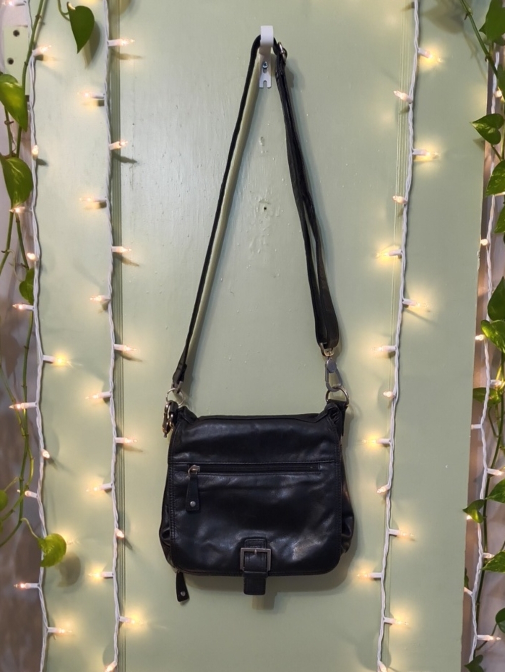 Women's Audrey Brooke Black Leather Shoulder Strap Crossbody Purse Bag
